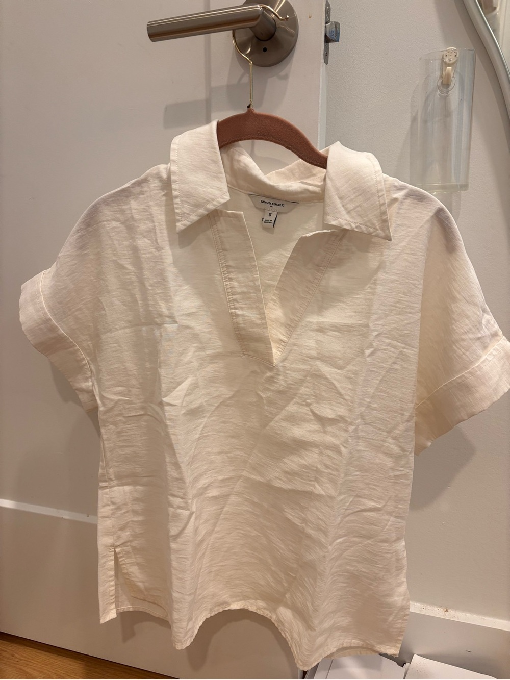 Casual Cream Short-Sleeve Collared Shirt